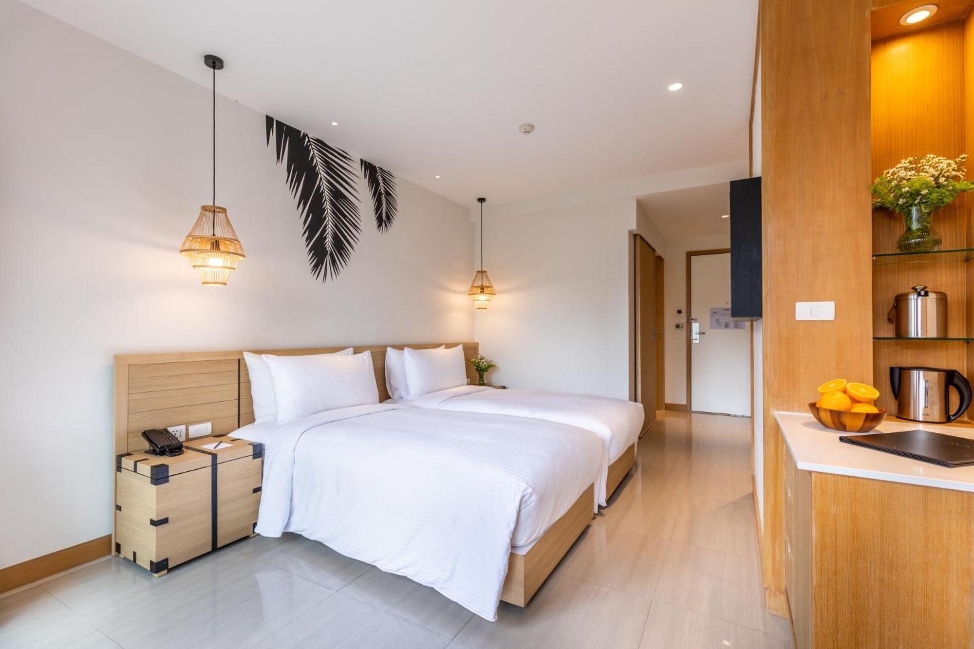 Outrigger Surin Beach Resort - Sha Extra Plus Cameră foto Deluxe Room